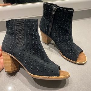 Tom’s high heel boots